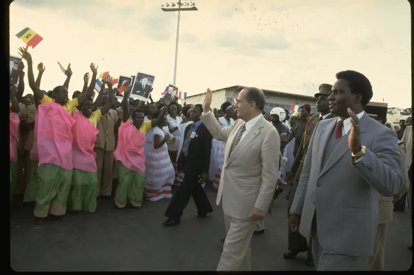 Visite officielle de François Mitterrand au Rwanda, 07/10/1982. (Photo : Alain Nogues)• Crédits : Getty